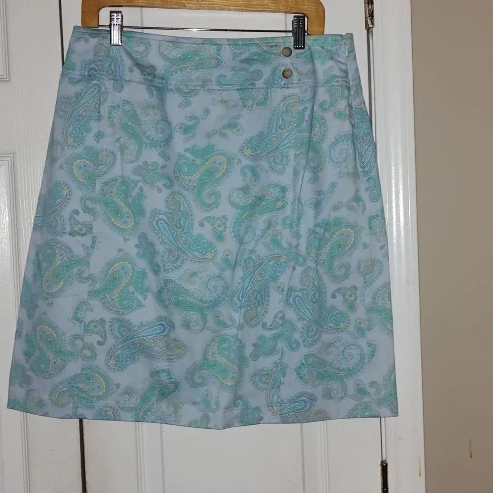 Evan Picone Casual stretch baby blue paisley skirt Sz 12 NWT